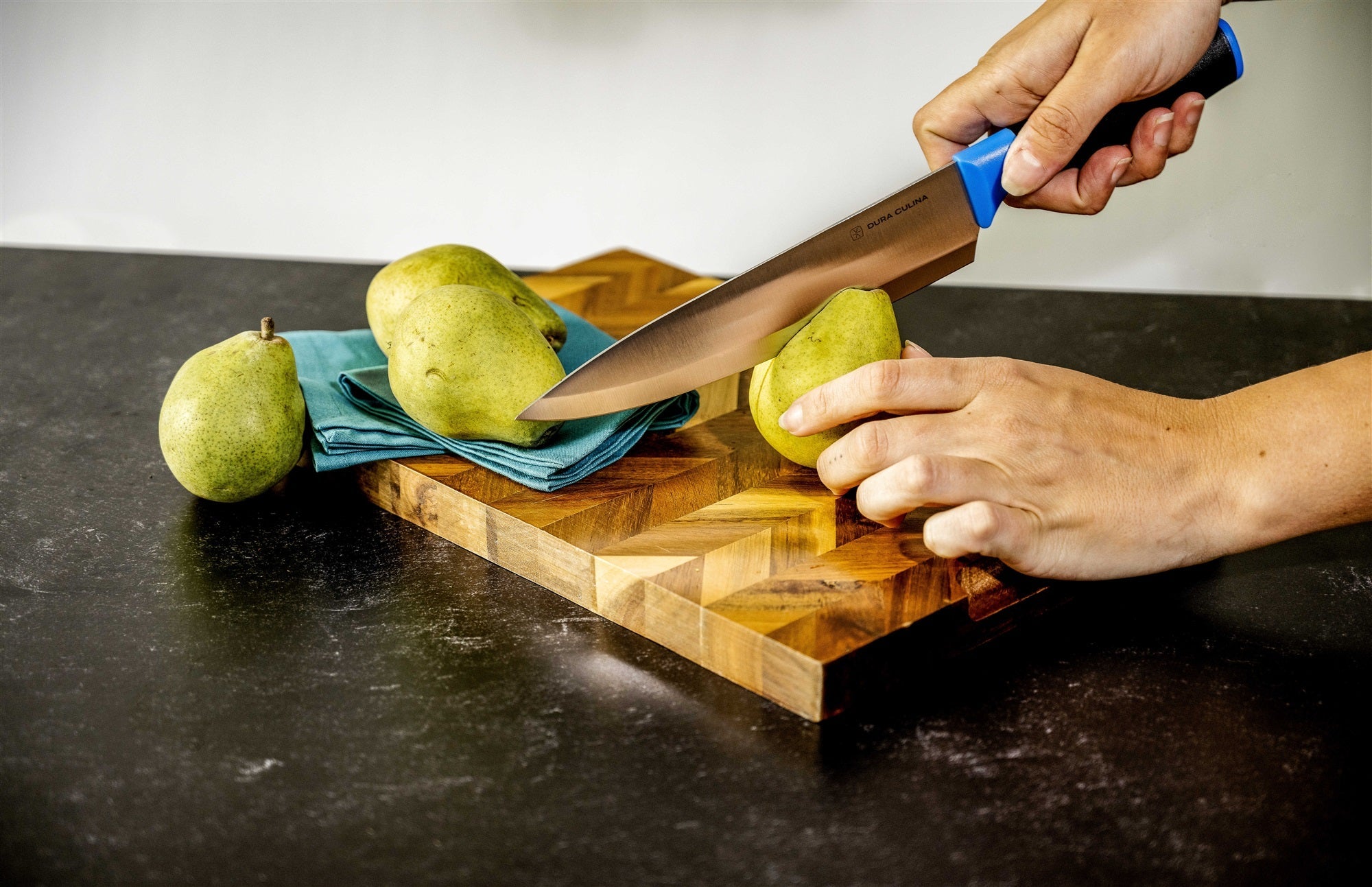 Duo-Grip 3 Piece Kitchen Knife Set With Blade Guards, Blue